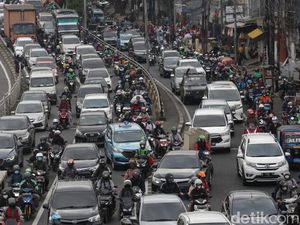 Macet Makin Parah, Jakarta Bikin 10 Jalan Tembusan Baru Macet Makin Parah, Jakarta Bikin 10 Jalan Tembusan Baru