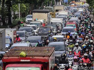 Terungkap! Warga Depok dan Bekasi Paling Banyak Bawa Kendaraan ke Jakarta