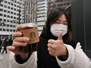 Segelas Es Americano yang Begitu Digemari Warga Korea Selatan Segelas Es Americano yang Begitu Digemari Warga Korea Selatan