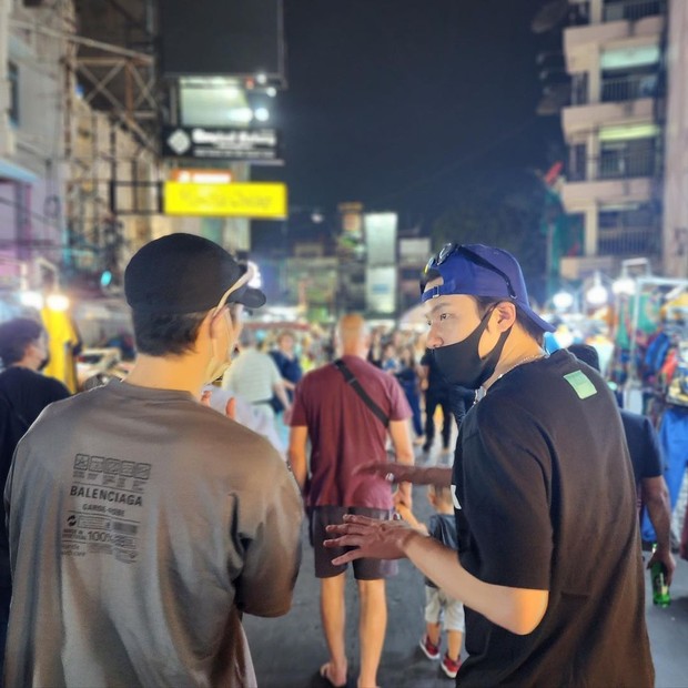 Lee Jae Wook dan Shin Seung Ho Keliling Kota Bangkok