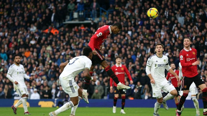 Leeds vs MU Soccer Football - Premier League - Leeds United v Manchester United - Elland Road, Leeds, Britain - February 12, 2023 Manchester United's Marcus Rashford scores their first goal Action Images via Reuters/Lee Smith EDITORIAL USE ONLY. No use with unauthorized audio, video, data, fixture lists, club/league logos or 'live' services. Online in-match use limited to 75 images, no video emulation. No use in betting, games or single club /league/player publications. Please contact your account representative for further details.