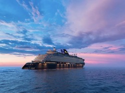 Orang Ini Jual Saham Rp 1 Triliun buat Beli Kapal Pesiar