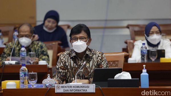 Menkominfo-Komisi I DPR Bahas Perubahan UU ITE