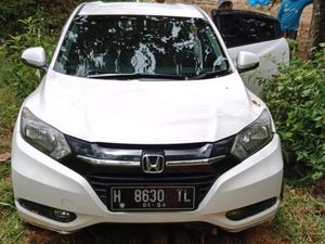 Beda Penampakan Mobil HRV Nyasar di Hutan Pati, Sebelum-Sesudah Dievakuasi
