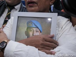 Ibunda Yosua Hadiri Langsung di Sidang Vonis Eliezer