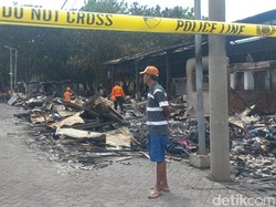 Pedagang Pasar Karangketug Kota Pasuruan Pasrah Lihat Kios Terbakar Habis