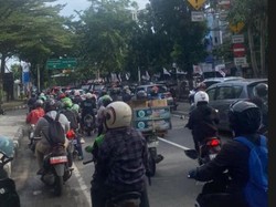 Cerita Warga Kena Macet dari Pondok Indah ke Simprug Jaksel Pagi Ini