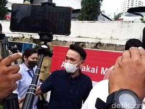 Ruben Onsu Sebut Betrand Peto Enggan Keluar Rumah Usai Diserang Haters Ruben Onsu Sebut Betrand Peto Enggan Keluar Rumah Usai Diserang Haters