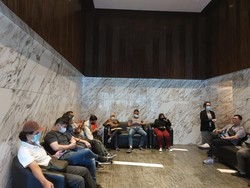 Nasabah Kresna Life Geruduk Kantor OJK, Ini yang Diminta