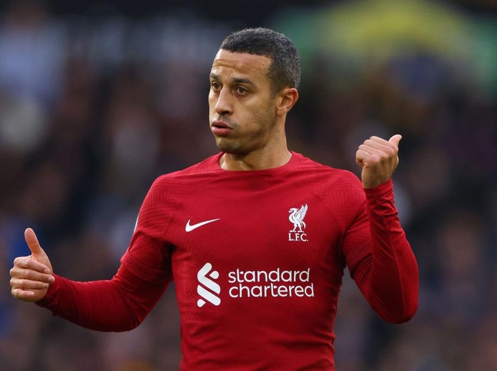 WOLVERHAMPTON, ENGLAND - FEBRUARY 04:  Thiago Alcantara of Liverpool during the Premier League match between Wolverhampton Wanderers and Liverpool FC at Molineux on February 4, 2023 in Wolverhampton, United Kingdom. (Photo by Marc Atkins/Getty Images)