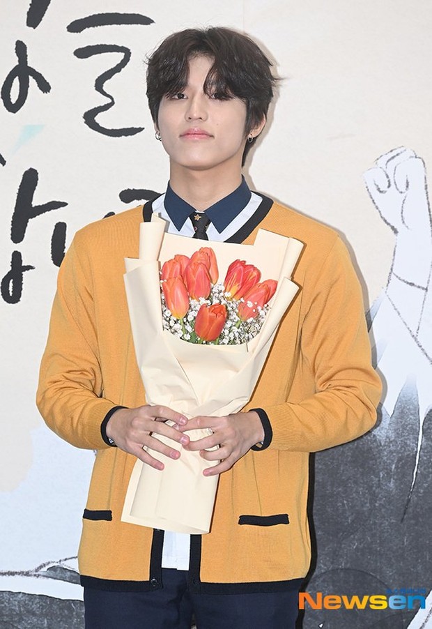 TREASURE Park Jeongwoo di hari kelulusan / Foto : news.naver.com