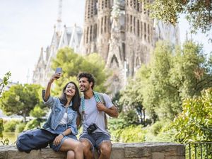 14 Kata-kata Cinta Terinspirasi dari Destinasi Dunia, Bisa Dicontek Nih!