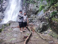 Korban Sempat Ngopi Sama Istri Sebelum Tewas Kena Longsor Air Terjun Sedudo