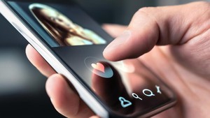 Depresi gegara Kecanduan Swipe Kanan Aplikasi Kencan