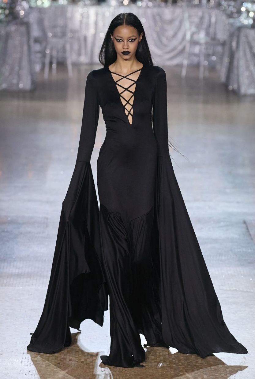 Rodarte Fall 2023, Look 1/
