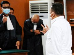 Kuat Maruf Divonis 15 Tahun Penjara, Netizen Bilang Kurang Lama