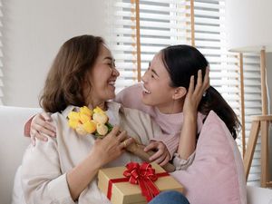 35 Ucapan Hari Valentine untuk Orang Tua pada 14 Februari 2024 35 Ucapan Hari Valentine untuk Orang Tua pada 14 Februari 2024