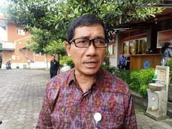 Bapenda Dorong Siswa SMP-SMA Denpasar Jajan di Kantin Bayar Digital