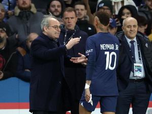 Neymar Akui Ada Ribut di Ruang Ganti PSG, Heran Bisa Bocor