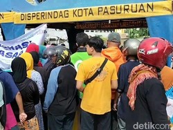 Operasi Pasar Beras di Kota Pasuruan Diserbu Warga, Pembeli Wajib Bawa KTP