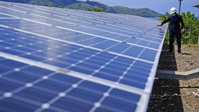 Pelan Tapi Pasti RI Move On ke Energi Bersih Tak Terbatas Saat ini Indonesia sedang menyebarkan energi gres terbarukan (EBT). Pengembangan EBT sejalan dengan jadwal pemerintah untuk meraih target nol emisi karbon.