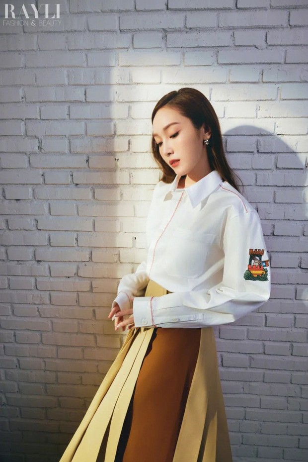 Potret Jessica Jung dalam pemotretan bersama majalah Rayli