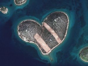 Pulau Cinta, Tempat Pesta Beyonce-Michael Jordan di Kroasia Dijual! Pulau Cinta, Tempat Pesta Beyonce-Michael Jordan di Kroasia Dijual!