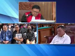 Beda dari Sambo dan Putri, Kuat Maruf Copot Masker Saat Vonis