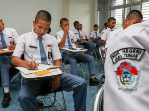 Disdikbud Jateng Sebut Bakal Ada Penyesuaian Syarat PPDB SMA-SMK 2024 Disdikbud Jateng Sebut Bakal Ada Penyesuaian Syarat PPDB SMA-SMK 2024