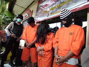 3 Pria-Wanita Aniaya dan Kuras ATM Pelanggan Michat Modus Tawarkan PSK