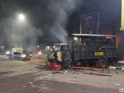 Cerita Ofisial Persebaya Selamat dari Amuk Aremania yang Rusak Mobil Patwal