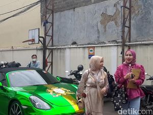 Venna Melinda Ogah Bicarakan Lagi soal Nasib Ferry Irawan Venna Melinda Ogah Bicarakan Lagi soal Nasib Ferry Irawan