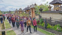 Bobby Boyong Seluruh Camat ke Bali Belajar Jaga Kebersihan Daerah