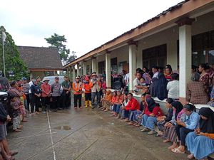 Muncul Retakan Tanah di Kismantoro Wonogiri, Ratusan Warga Mengungsi