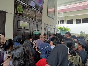 Fan Eliezer Membludak-Saling Dorong di PN Jaksel Jelang Sidang Vonis