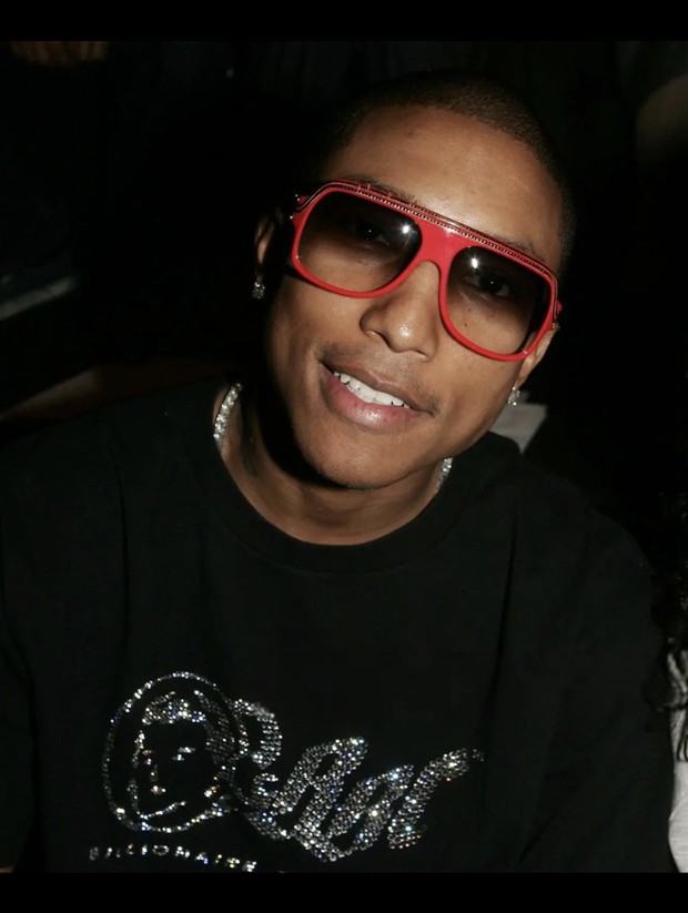 Pharrell memakai LV Millionaire Sunglasses/