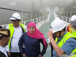 Khofifah Optimis Jembatan Kaca Seruni Point Tingkatkan Wisatawan Bromo