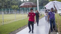 Ketua PSSI Mochamad Iriawan yang akrab disapa Iwan Bule hadir dalam latihan Timnas U-20 yang berlangsung di Lapangan A, Senayan, Jakarta, Rabu (15/2/2023).