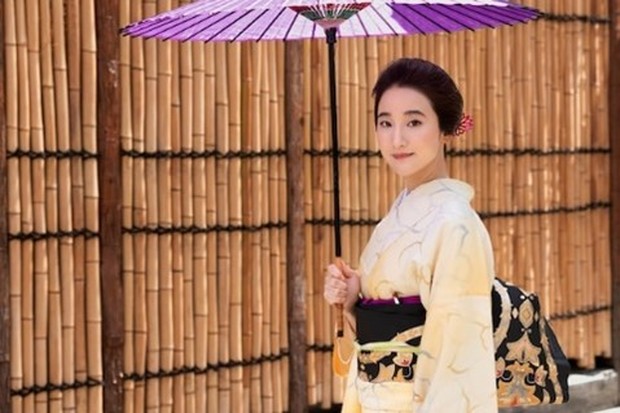 Perempuan di negara Asia seperti China, Jepang, dan Korea Selatan memiliki standar kecantikan berupa kulit putih