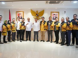 Menpora Dukung Kemajuan Boling, PBI Berterima Kasih