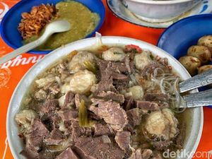 Nikmatnya Mie Sop Methodist, Taburan Daging Melimpah dan Kuahnya Gurih Nikmatnya Mie Sop Methodist, Taburan Daging Melimpah dan Kuahnya Gurih