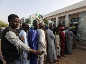 Potret Situasi Nigeria Memanas Gara-gara Kekurangan Duit Potret Situasi Nigeria Memanas Gara-gara Kekurangan Duit