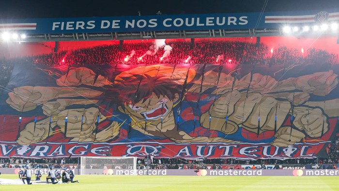 Paris Saint-Germain PARIS, FRANCE - FEBRUARY 14: Paris Saint-Germain supporters having fun during the UEFA Champions League round of 16 leg one match between Paris Saint-Germain and FC Bayern MΒΈnchen at Parc des Princes on February 14, 2023 in Paris, France. (Photo by Antonio Borga/Eurasia Sport Images/Getty Images)