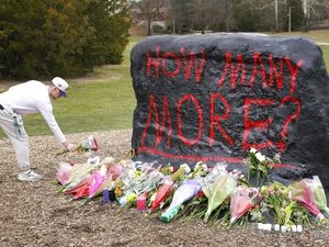 Penembakan Terjadi Lagi di AS, Kali Ini Tewaskan 3 Mahasiswa Michigan Penembakan Terjadi Lagi di AS, Kali Ini Tewaskan 3 Mahasiswa Michigan