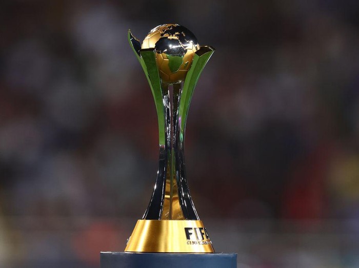 RABAT, MOROCCO - FEBRUARY 11: The FIFA Club World Cup trophy is seen ahead of the FIFA Club World Cup Morocco 2022 Final match between Real Madrid and Al Hilal at Prince Moulay Abdellah on February 11, 2023 in Rabat, Morocco. (Photo by Chris Brunskill/Fantasista/Getty Images)