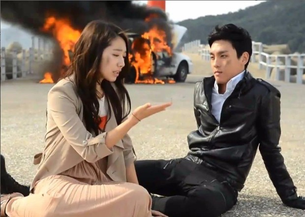 Potret Park Shin Hye dan Choi Tae Joon dalam drama The King of Dramas