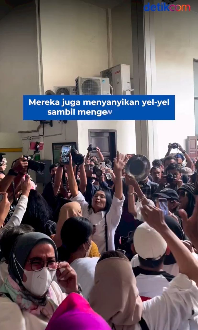 Suasana Persidangan Bharada E Suasana Persidangan Bharada E