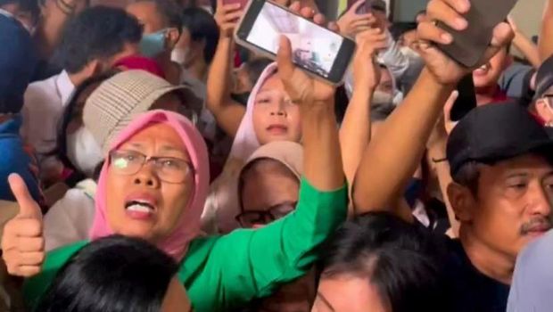 Suasana Persidangan Bharada E Suasana Persidangan Bharada E