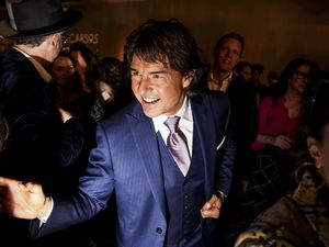 Pujian Steven Spielberg untuk Tom Cruise: Kau Selamatkan Hollywood