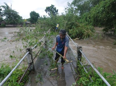 Wilayah Klaten Diterjang Banjir, Rendam Sekolah Hingga Jembatan